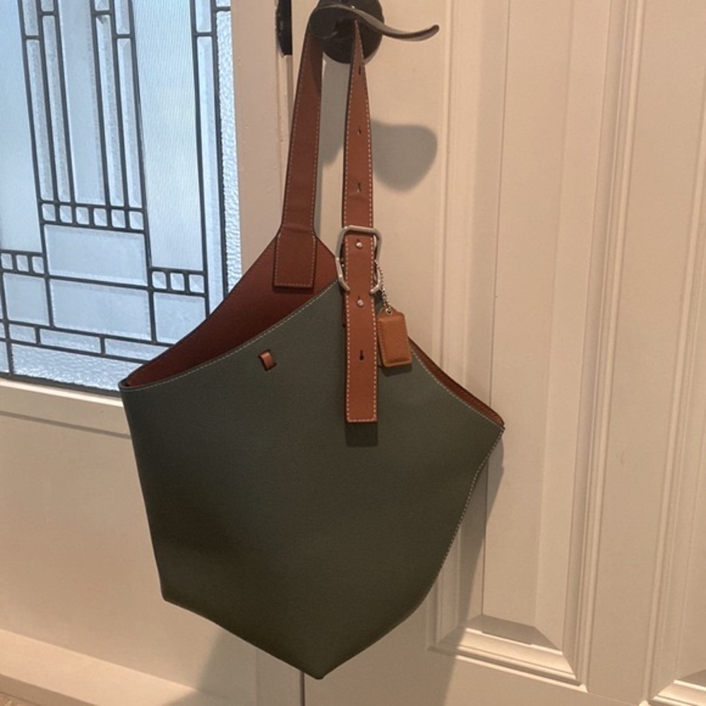 Cholet Leather Bucket Bag!